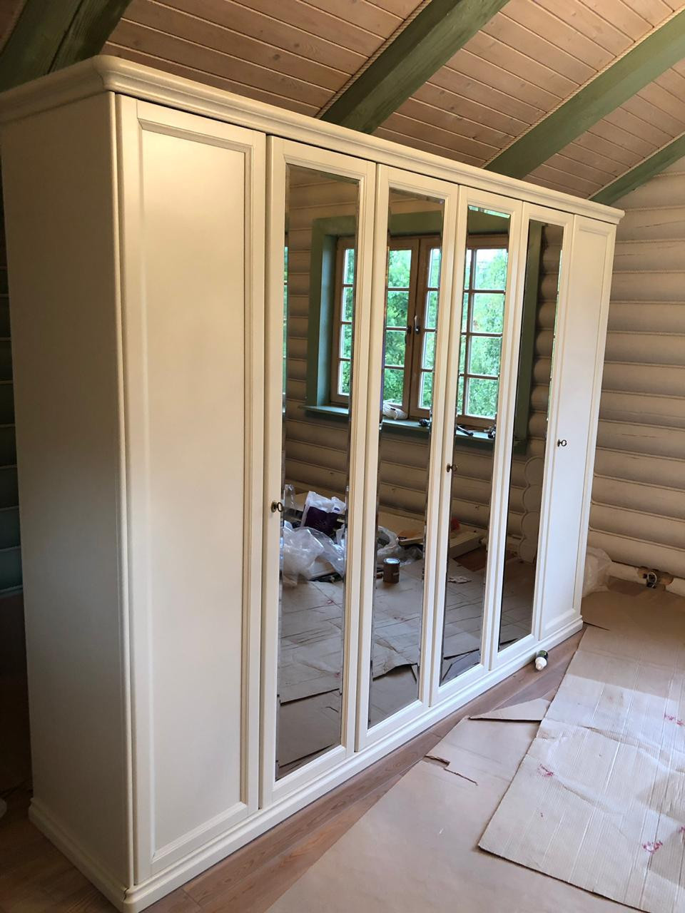 Смета и сроки: 3,6 млн рублей и 5 месяцев на перекраску дома