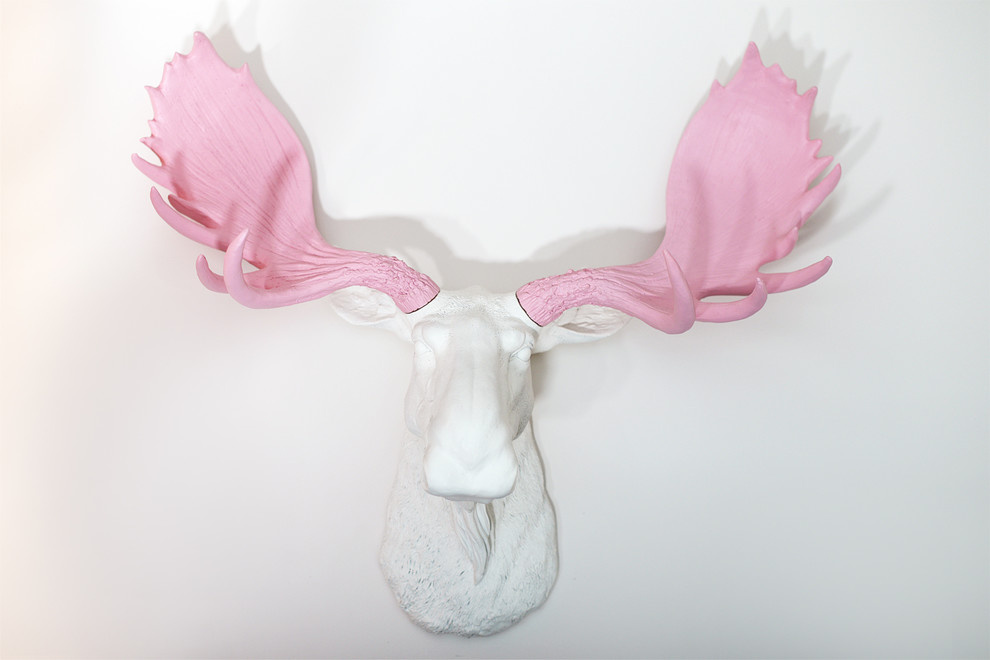 В гостях: Европейское искусство и колор-блокинг на Дубровке