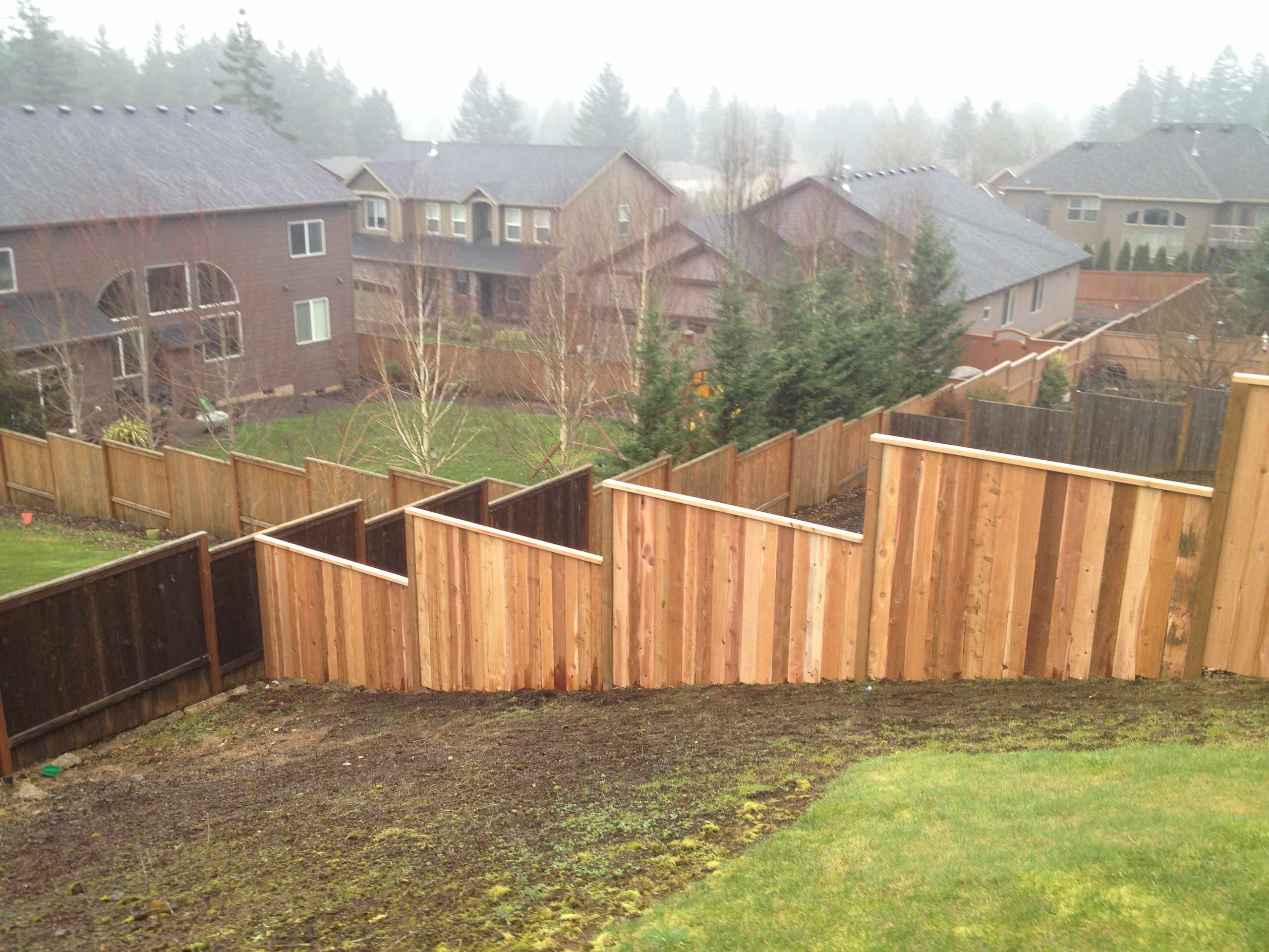 Забор на даче: Что важно знать о «полосе отчуждения»