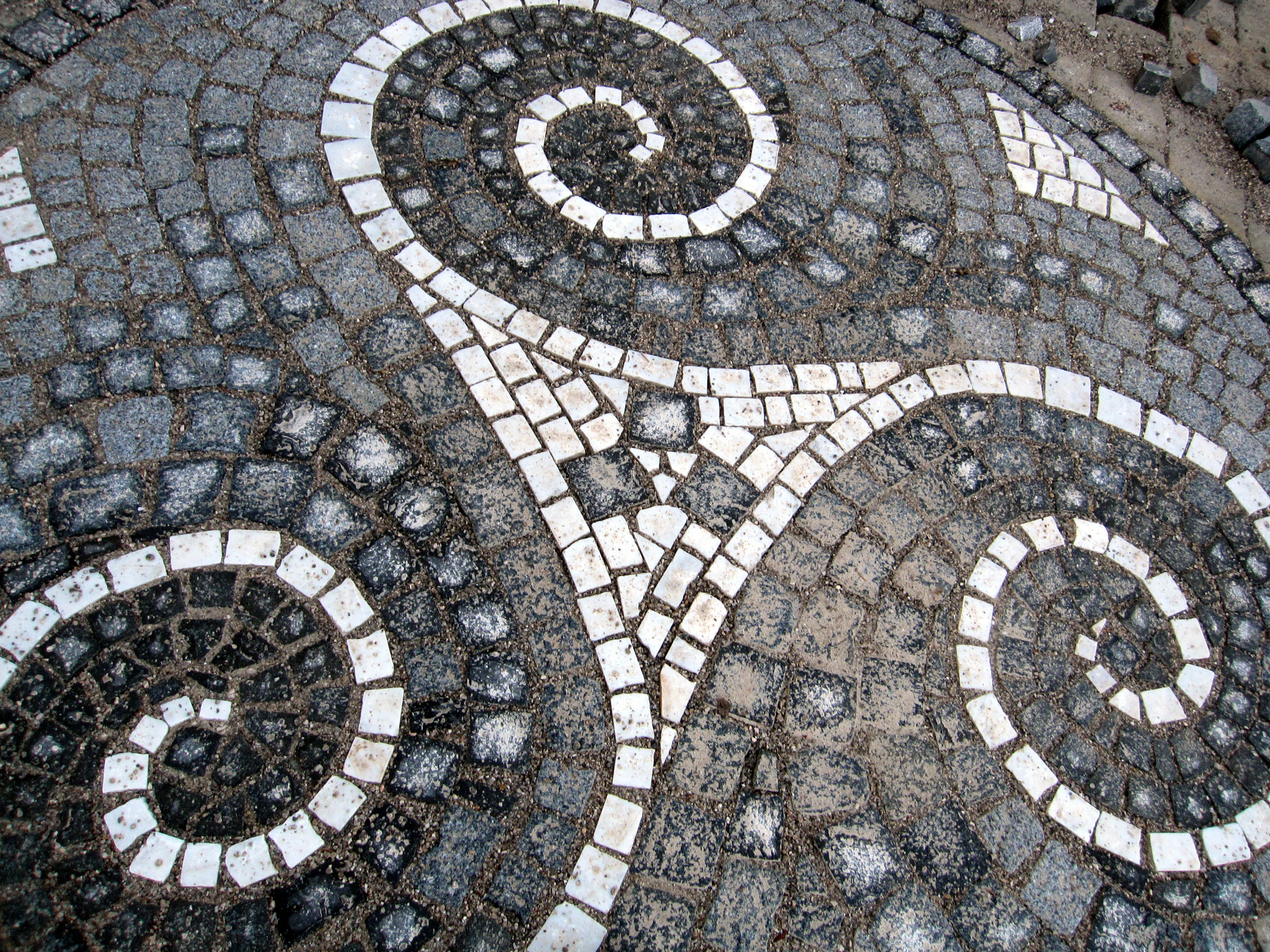 Вопрос: Как пережить сезонную депрессию за городом