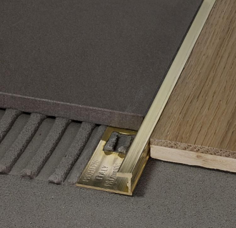 Дизайн-дебаты: Как состыковать два материала на полу