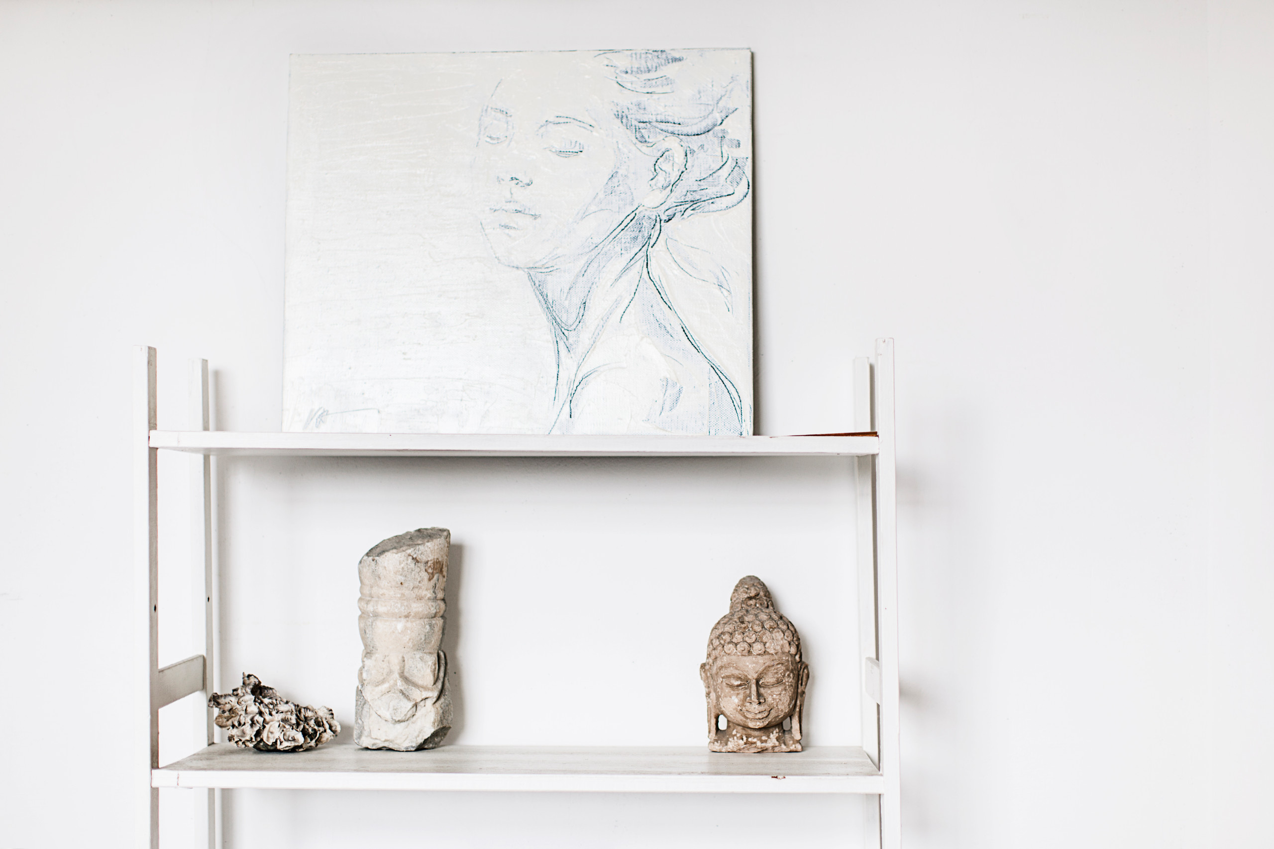 16 белых интерьеров со всего мира: Почему они нравятся своим хозяевам?