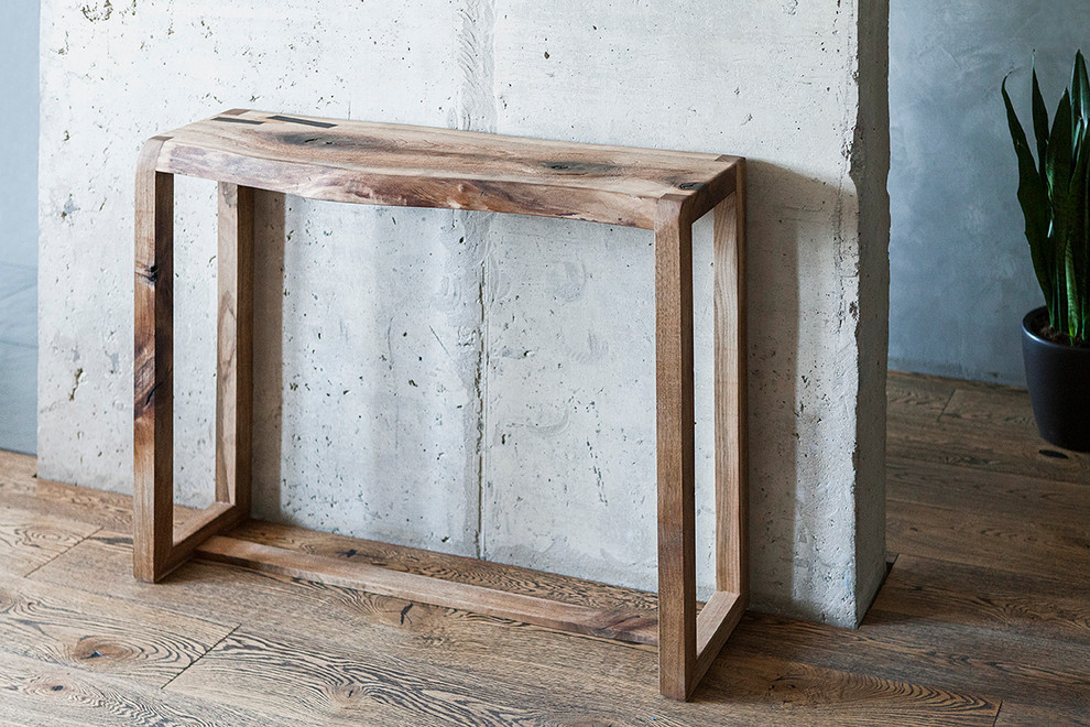 Портрет: Естественная красота древесины в мебели «Д Дерево»