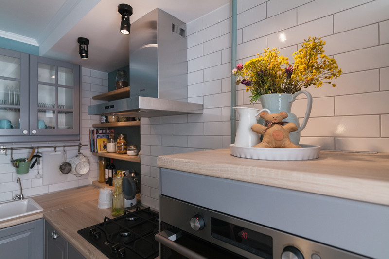 Проект недели: Интерьер кухни 10 кв.м для творческих хозяев