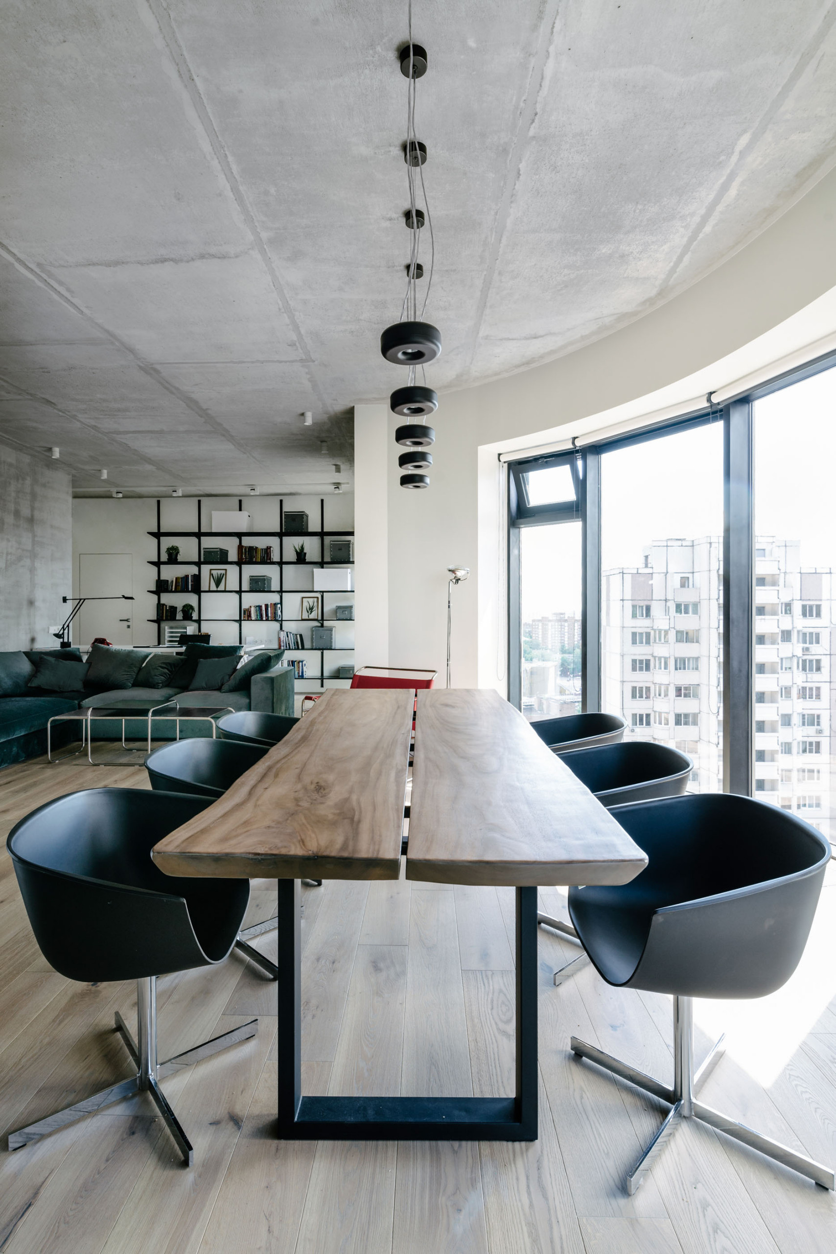 Houzz тур: Интерьер с картиной из гипсокартона