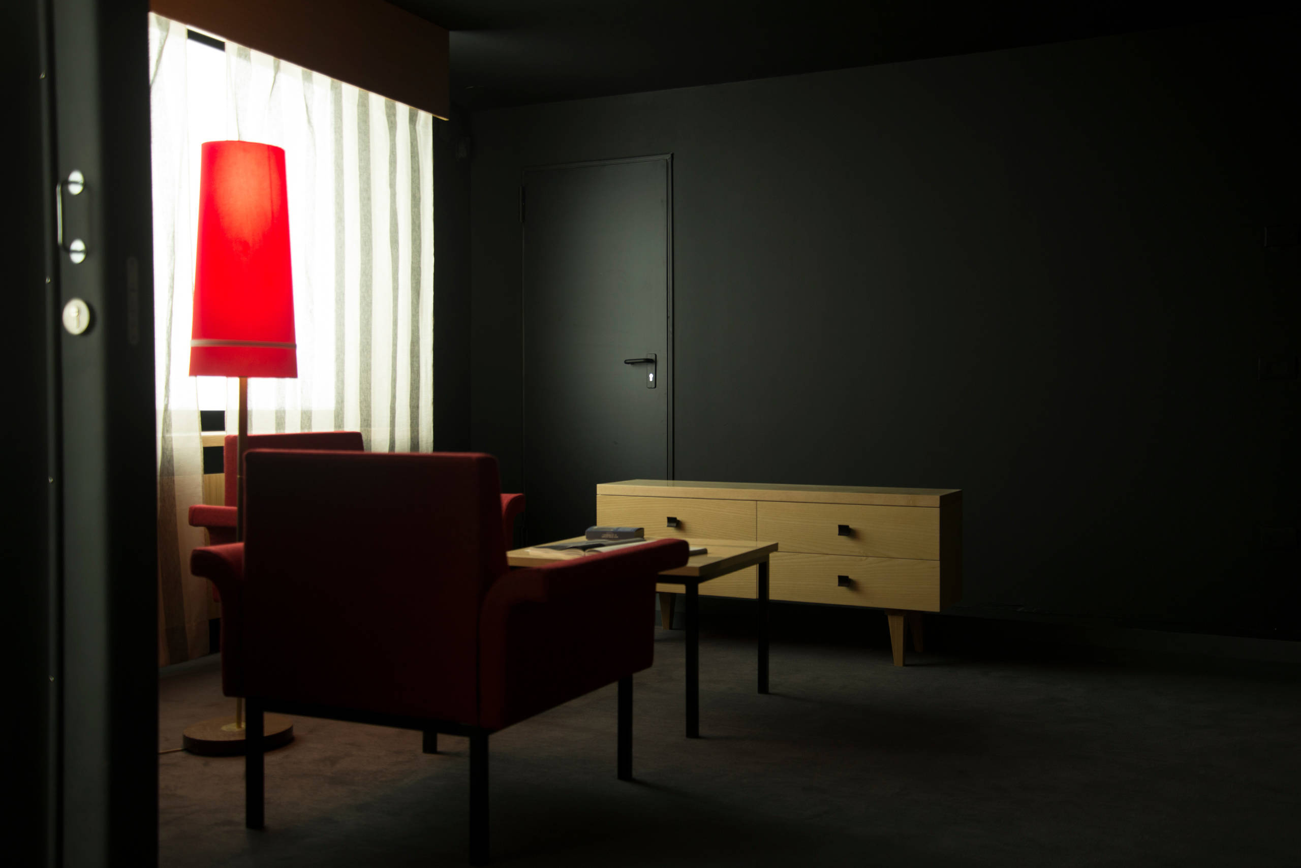 Портрет: Деревянная мебель от мастерской Stameska