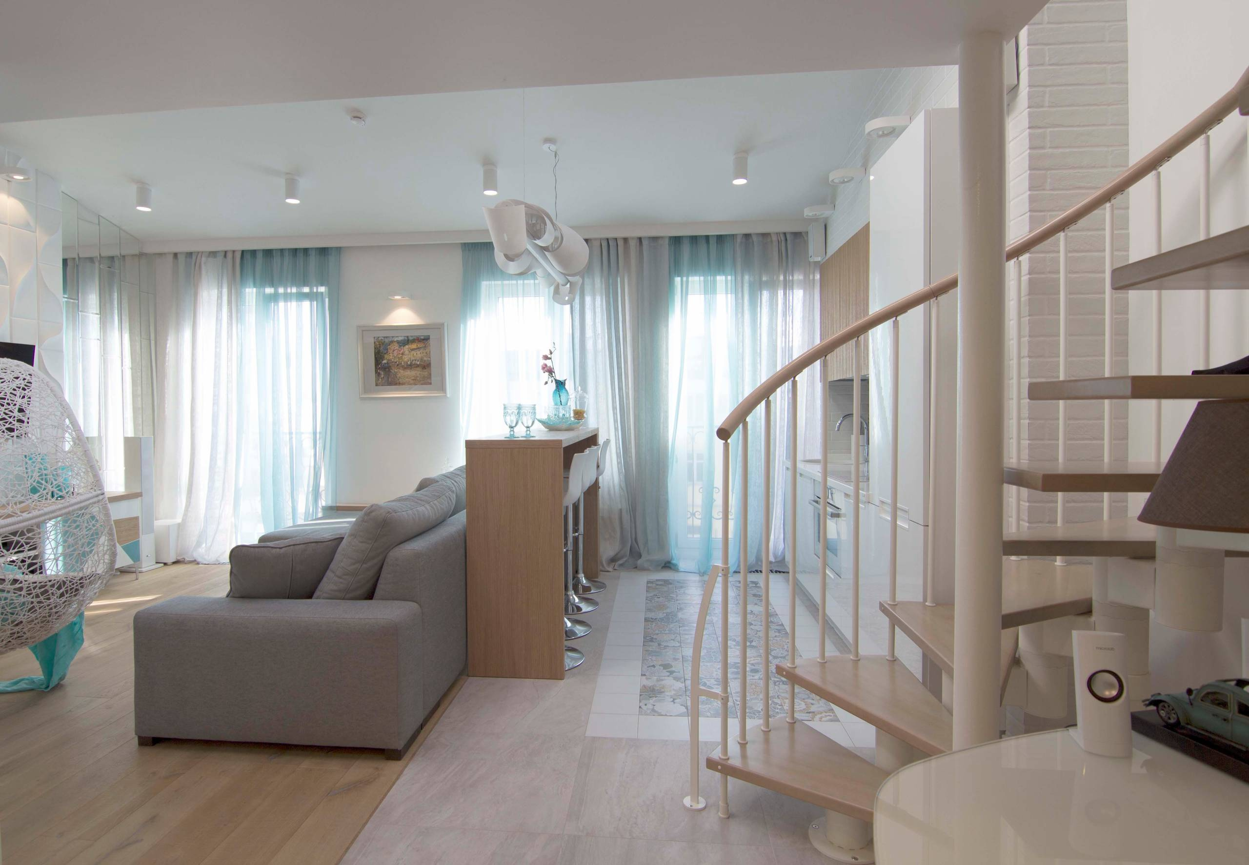 Houzz тур: Двухъярусная мансарда в центре Москвы