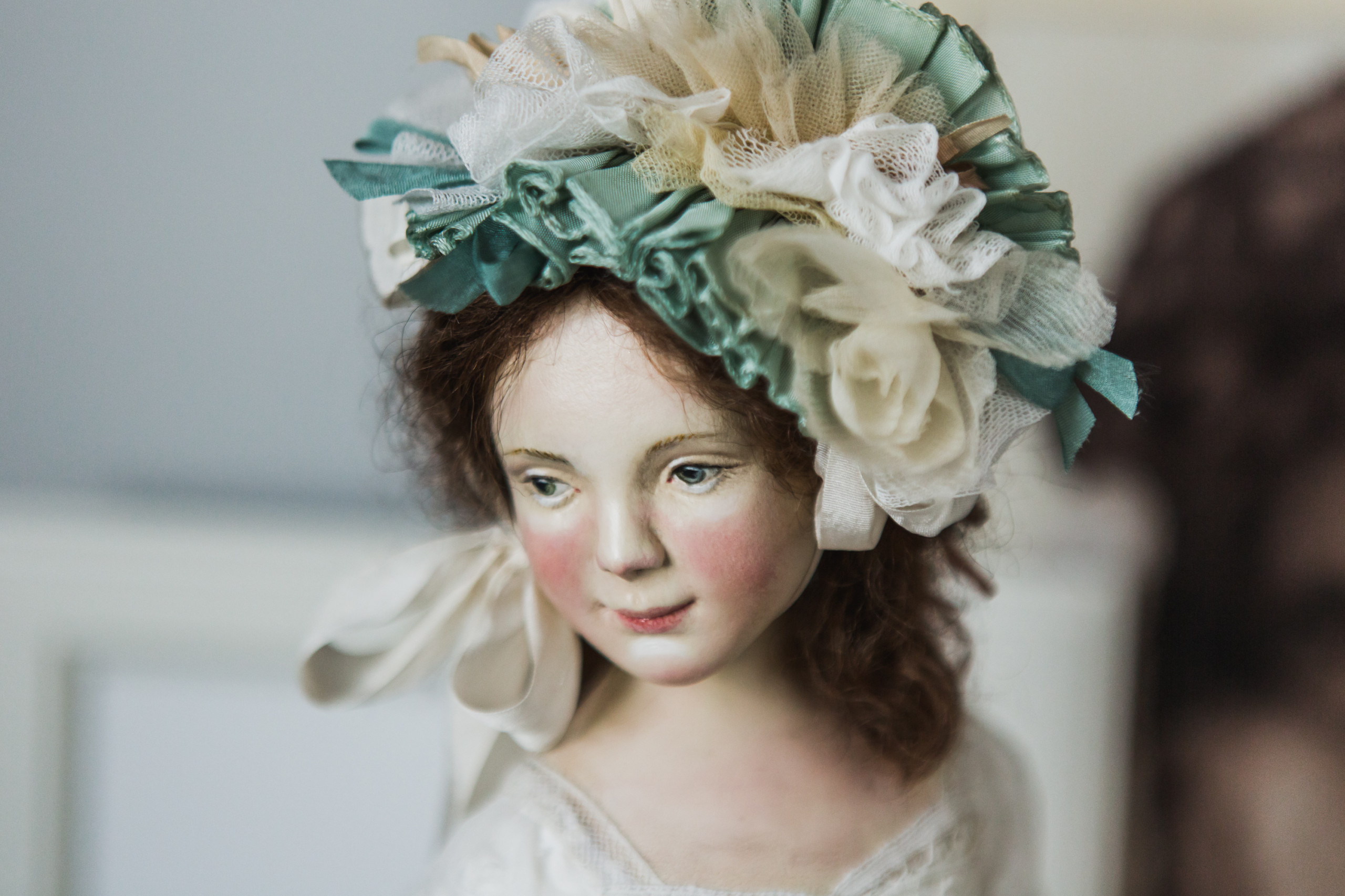 В гостях: Яркая квартира и мастерская художницы по куклам