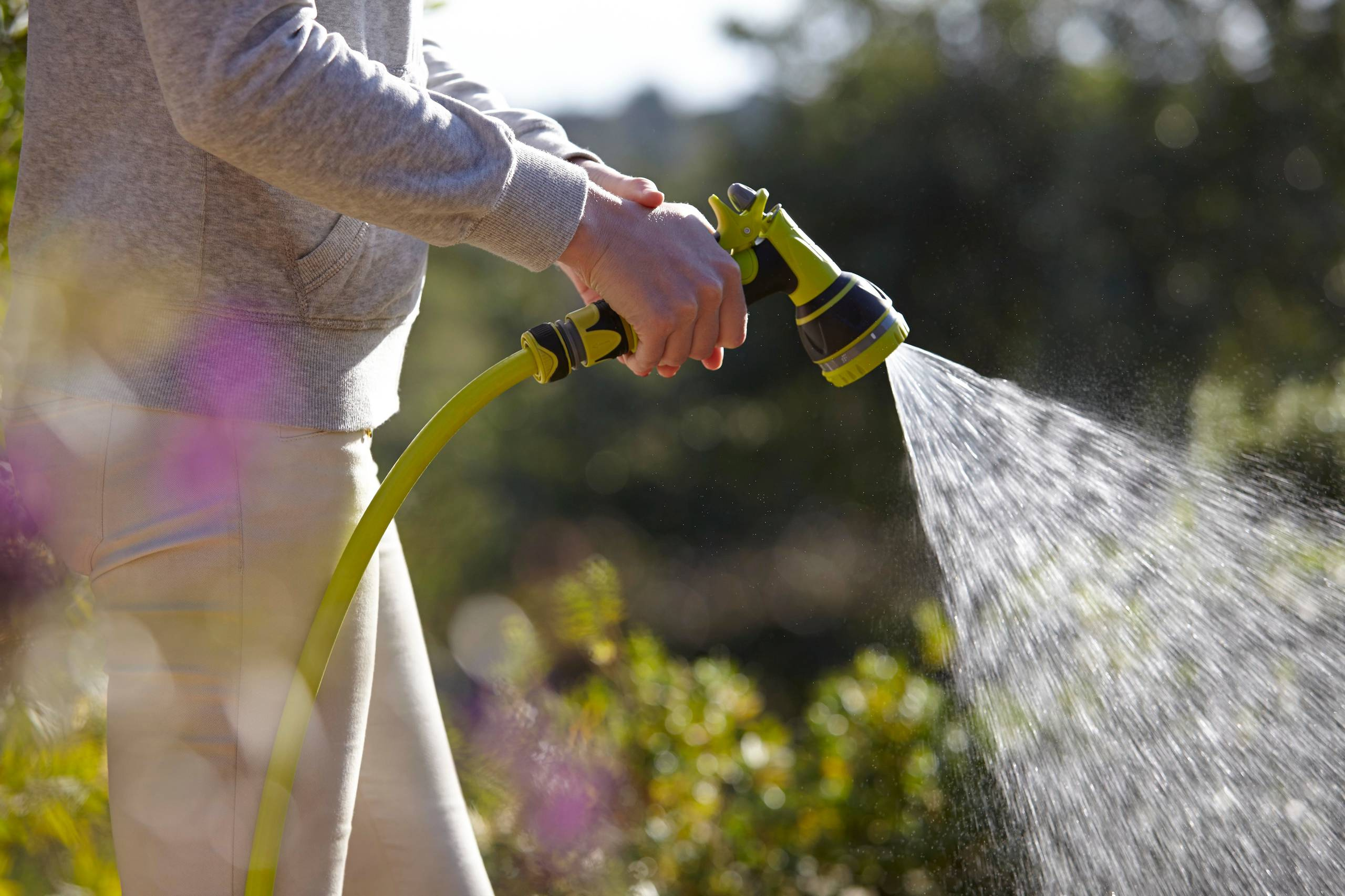 Что выбрать для дачи: Скважину или колодец