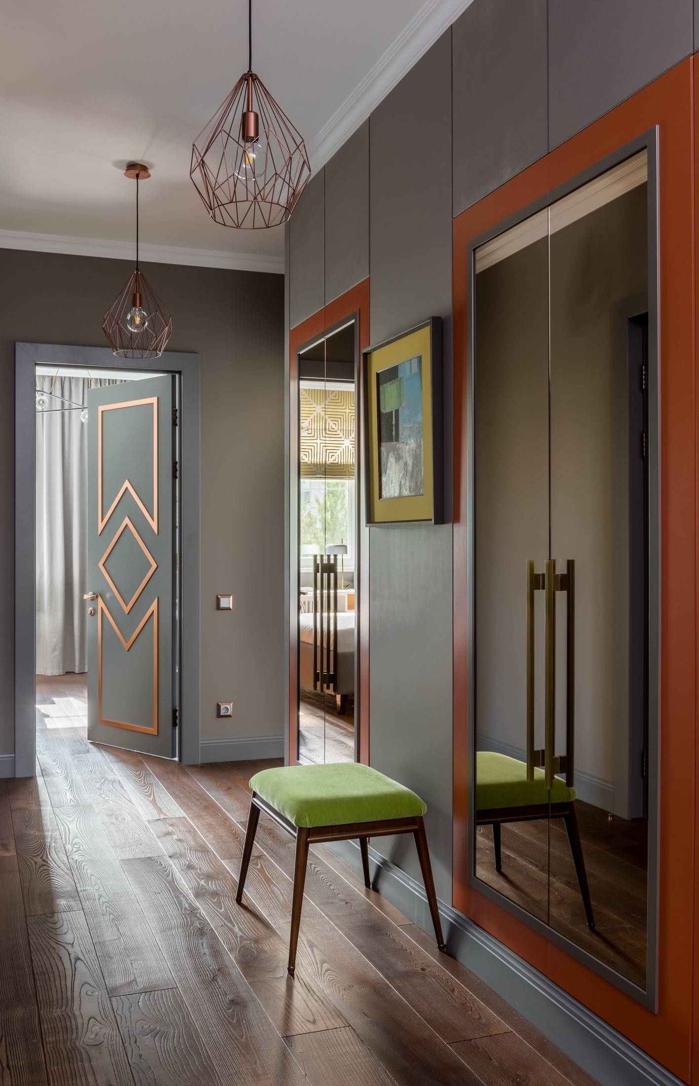 За и против: Встроенная мебель или отдельностоящий шкаф