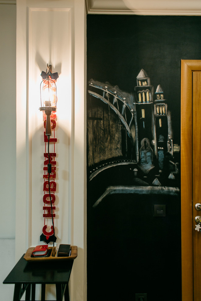 В гостях: Квартира в Петербурге для семьи, увлеченной живописью