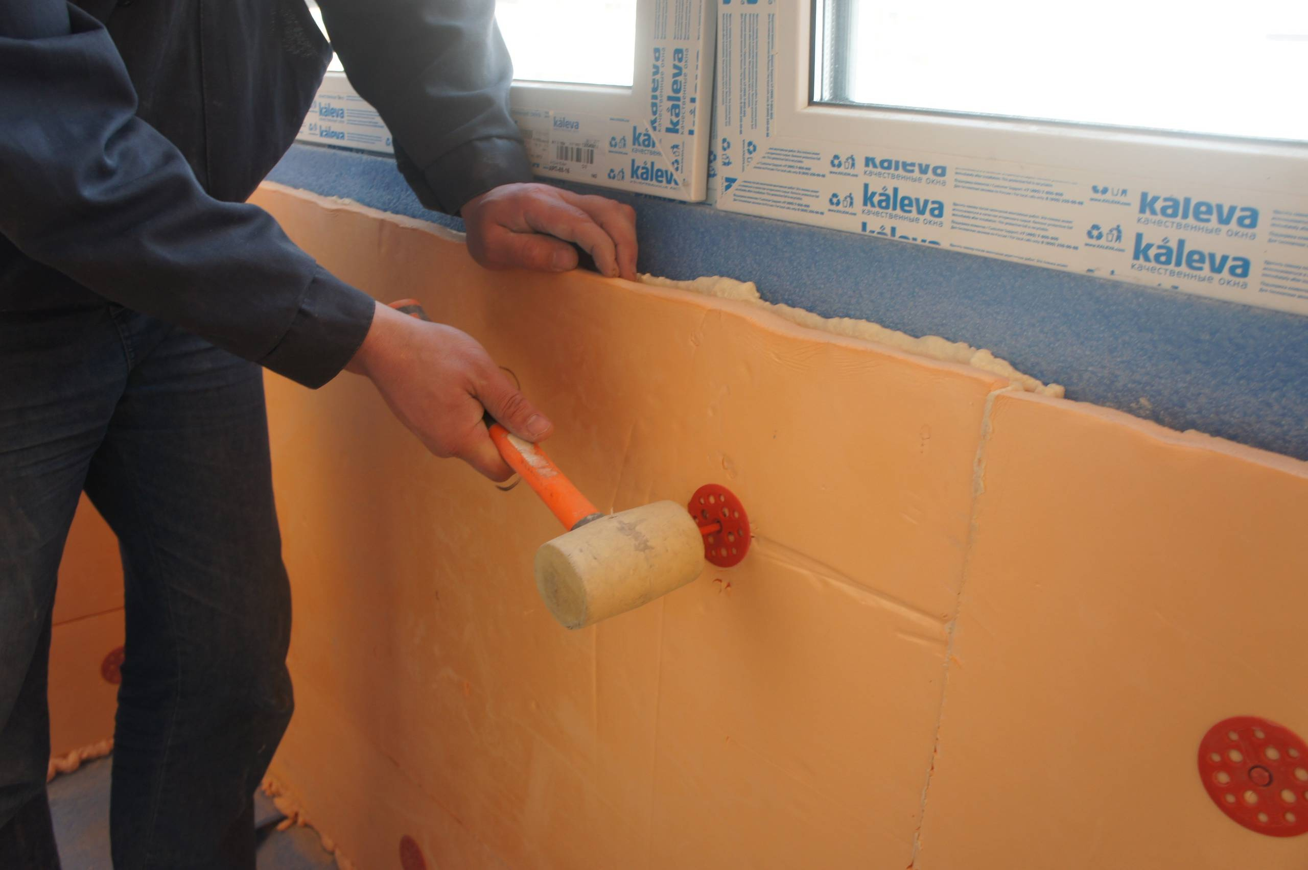 Своими руками: Как утеплить балкон — пошаговая инструкция с фото