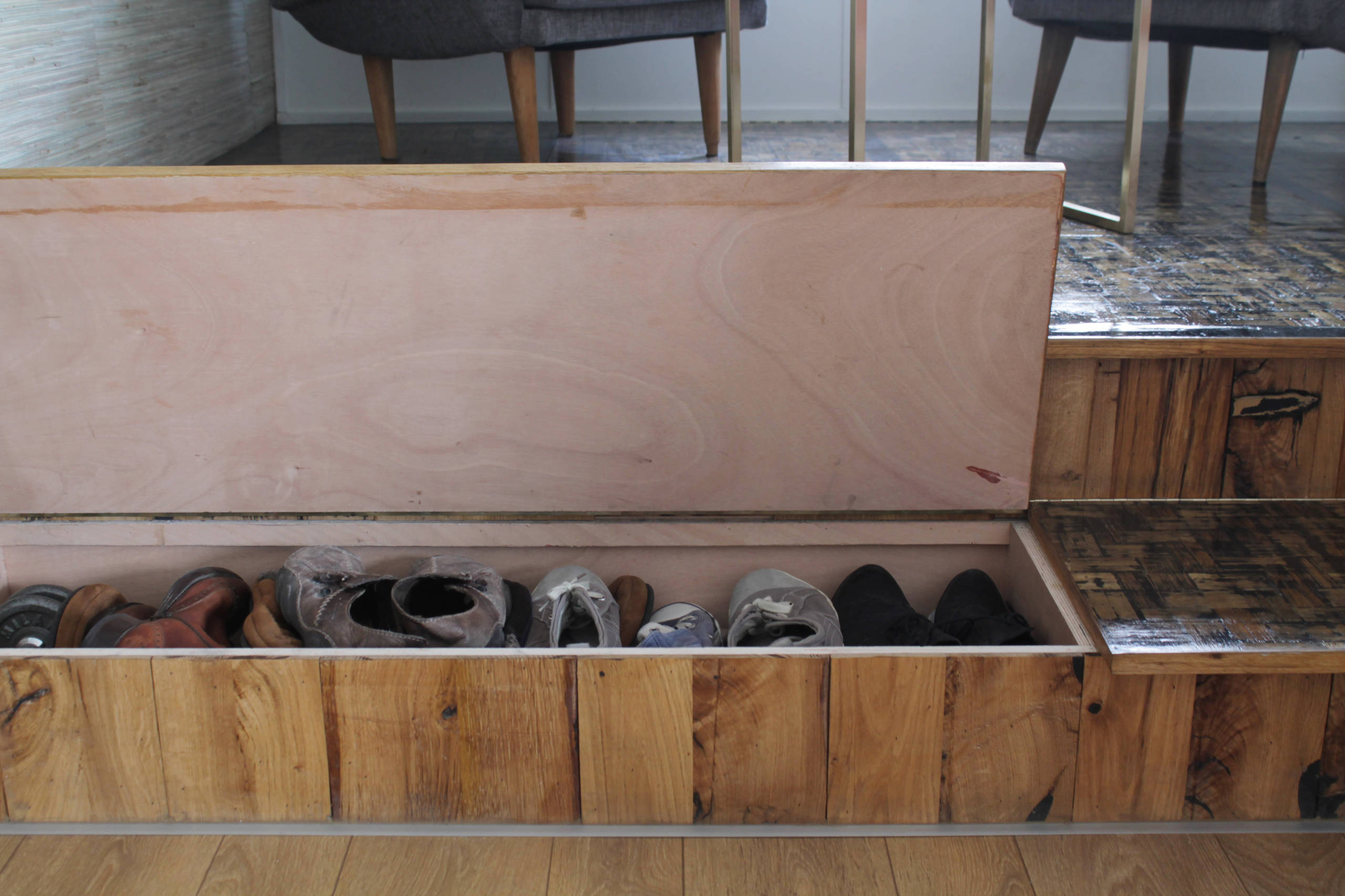 Где хранить вещи с балкона, если балкона в квартире нет