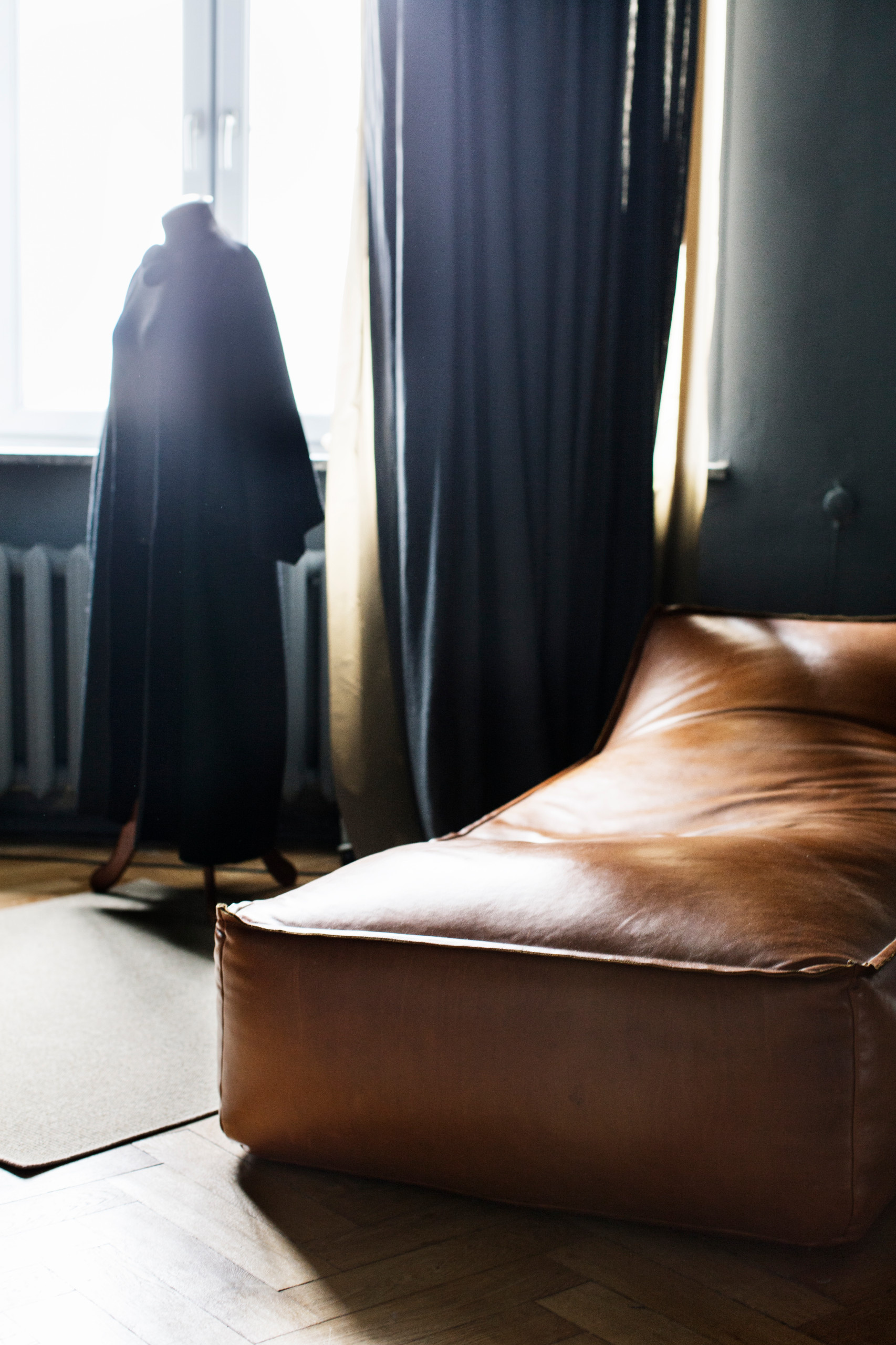 В гостях: Московская квартира архитектора, превращенная в бюро