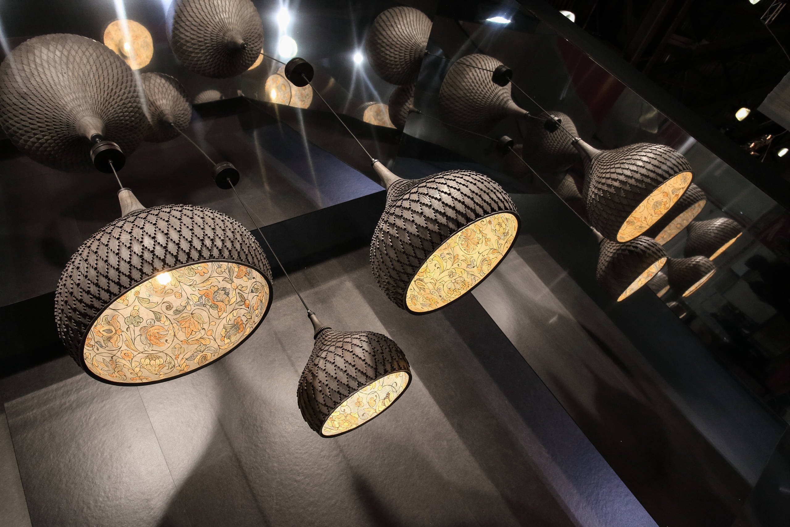 Дизайн-дебаты: Зачем нам «золотые унитазы» в 2020-х