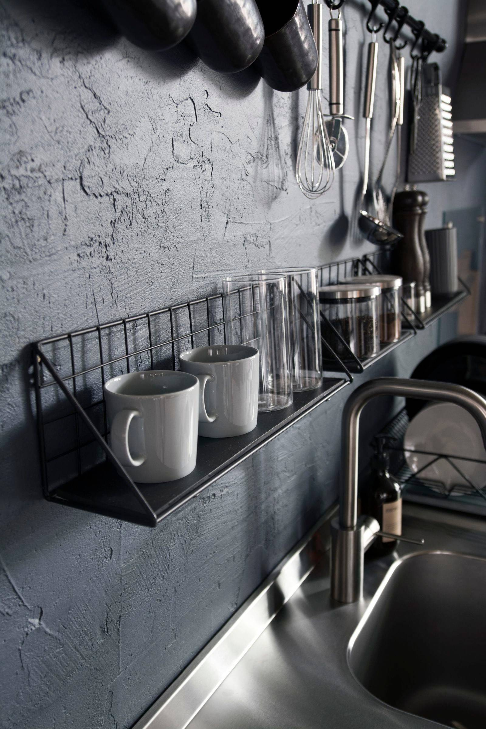 20 идей хранения на кухне, где, кажется, совершенно нет места