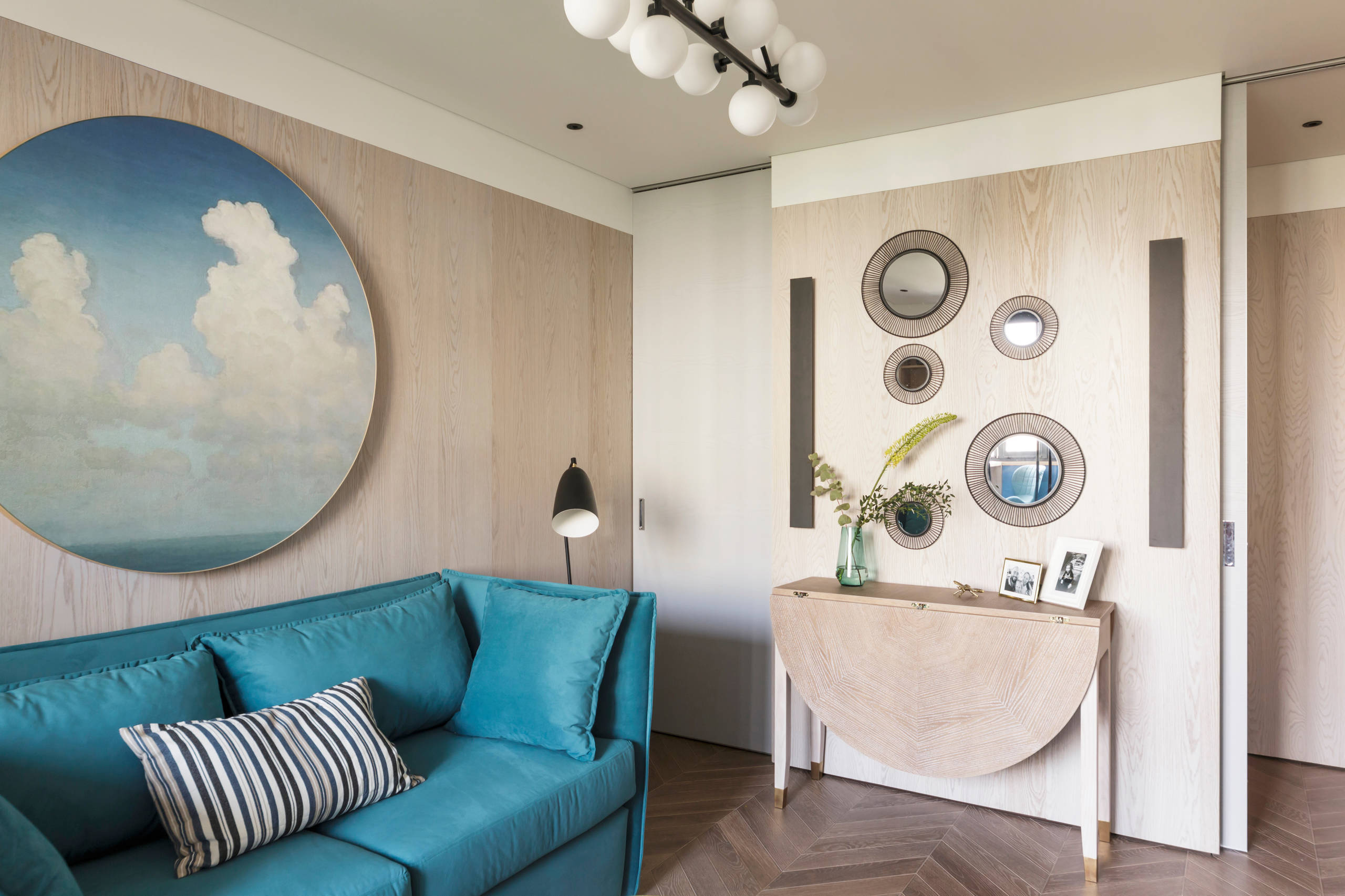 Проект недели: Гостиная в Митино, куда заглядывает небо