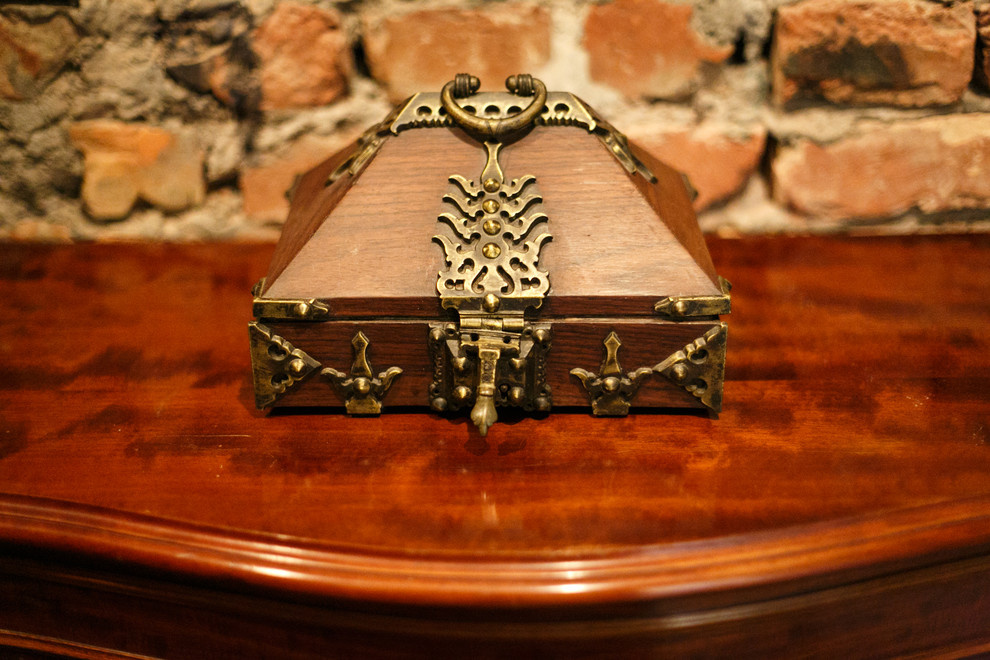 В гостях: Квартира с видом на канал и артистическим характером