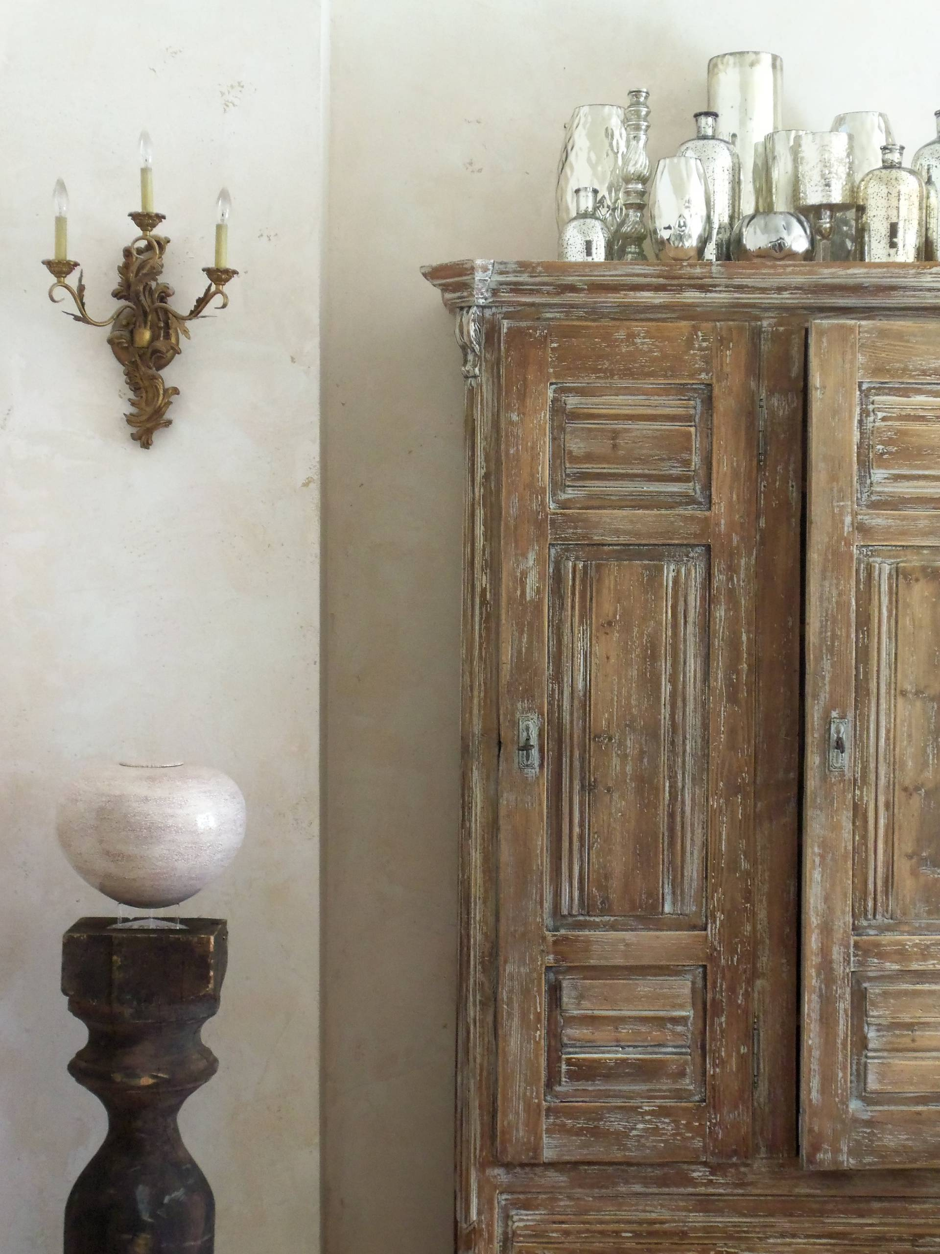 Как правильно: Отреставрировать старую мебель в домашних условиях