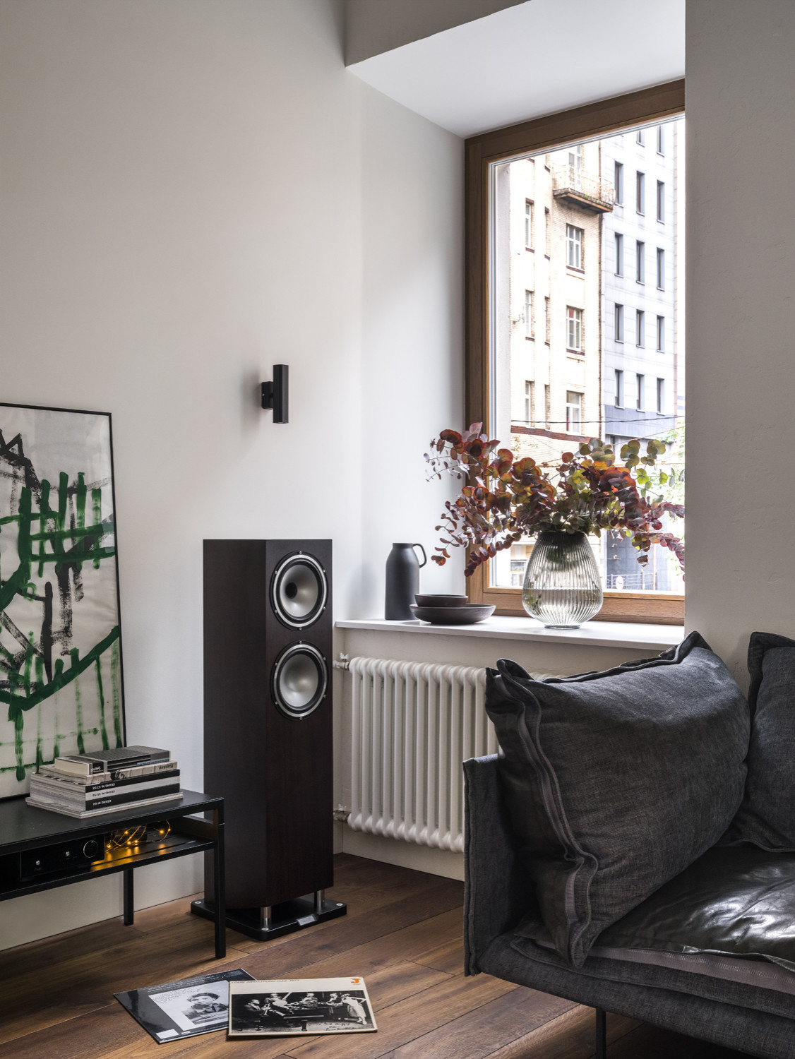 До и после: Двухкомнатная квартира с шестью окнами