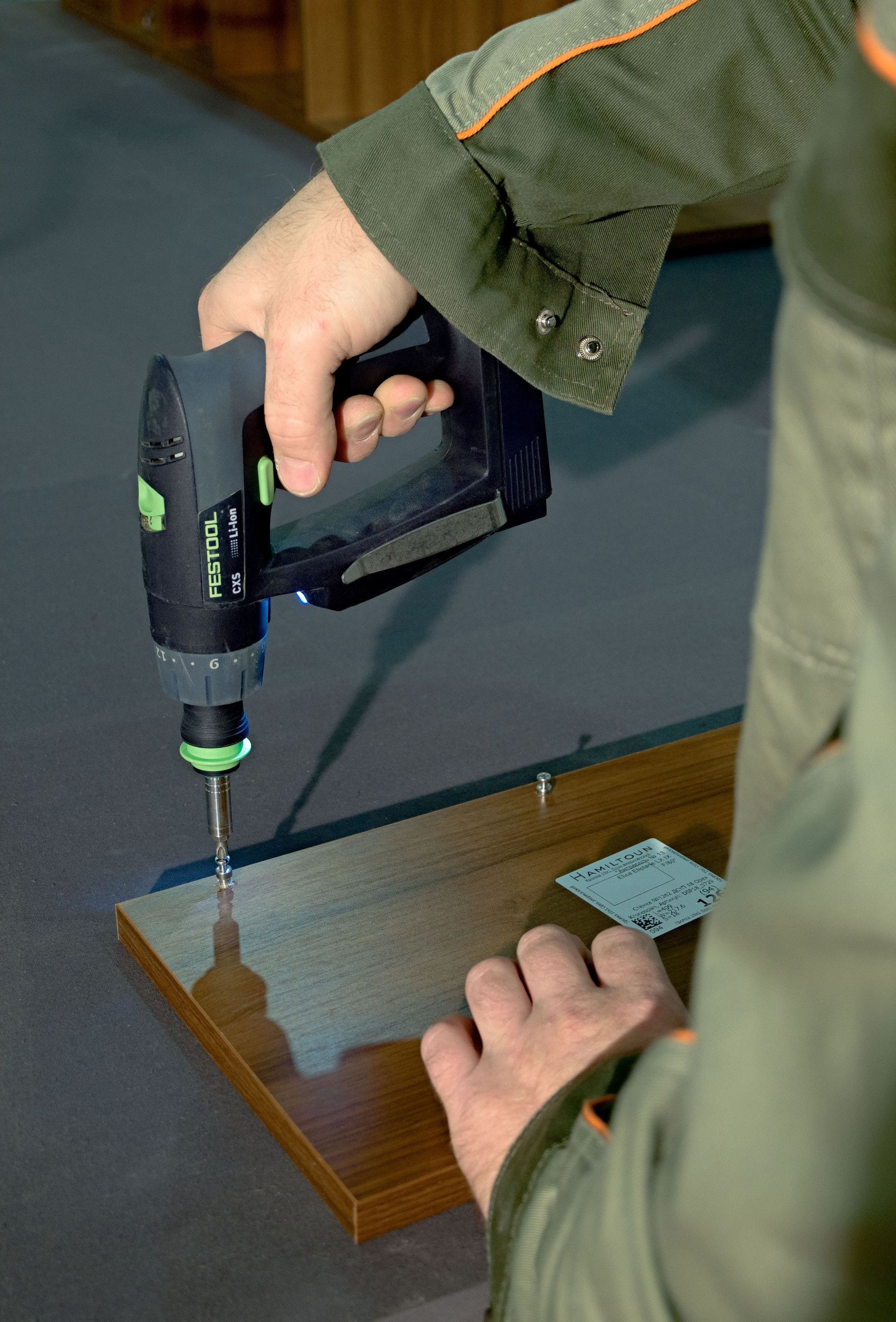 Вопрос: Стоит ли платить за дорогую кухонную фурнитуру