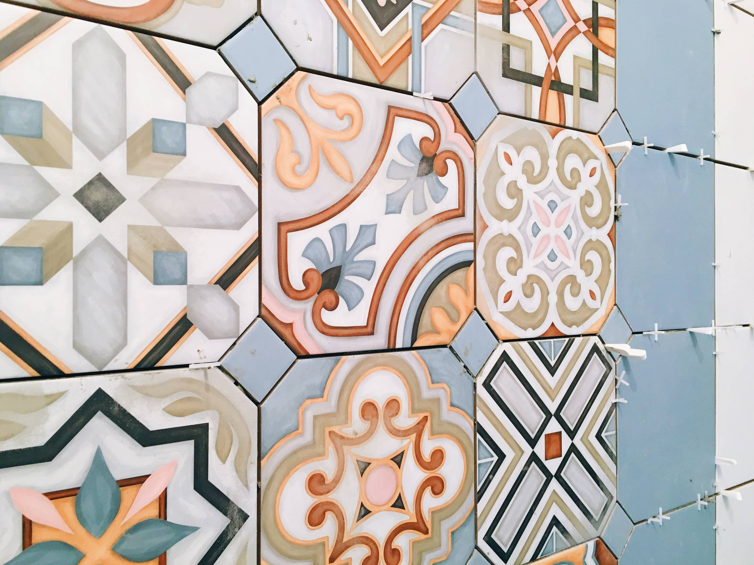 Как правильно: Подобрать нужный клей, затирку и правильную плитку