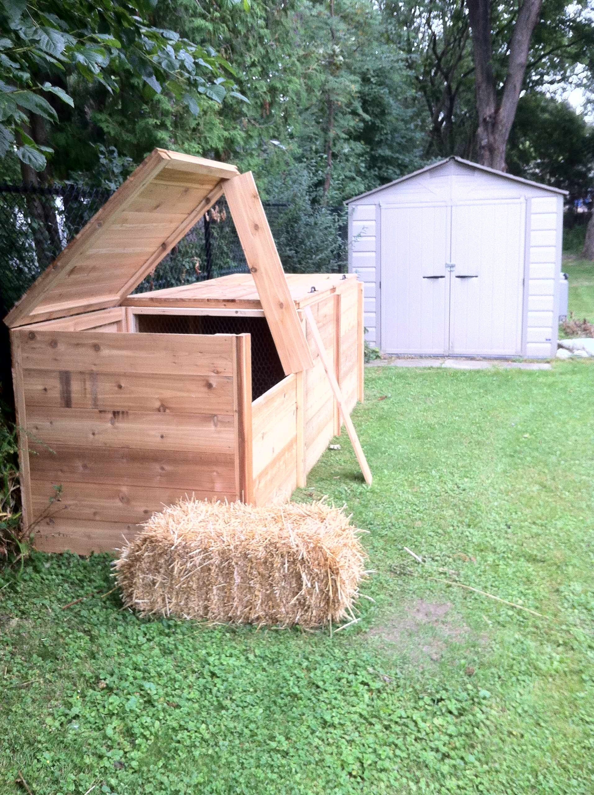 Хороший вопрос: Как сделать компост на даче и не перетрудиться