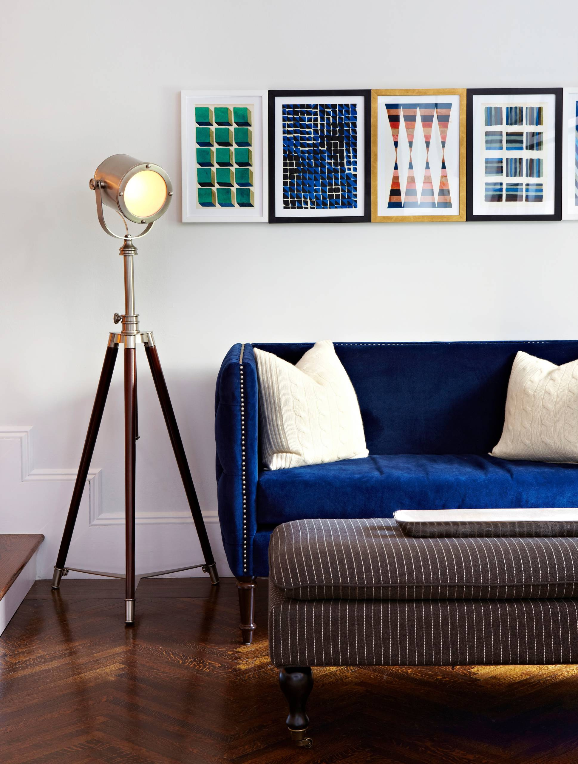 Оформление стены фотографиями: Снимите это немедленно