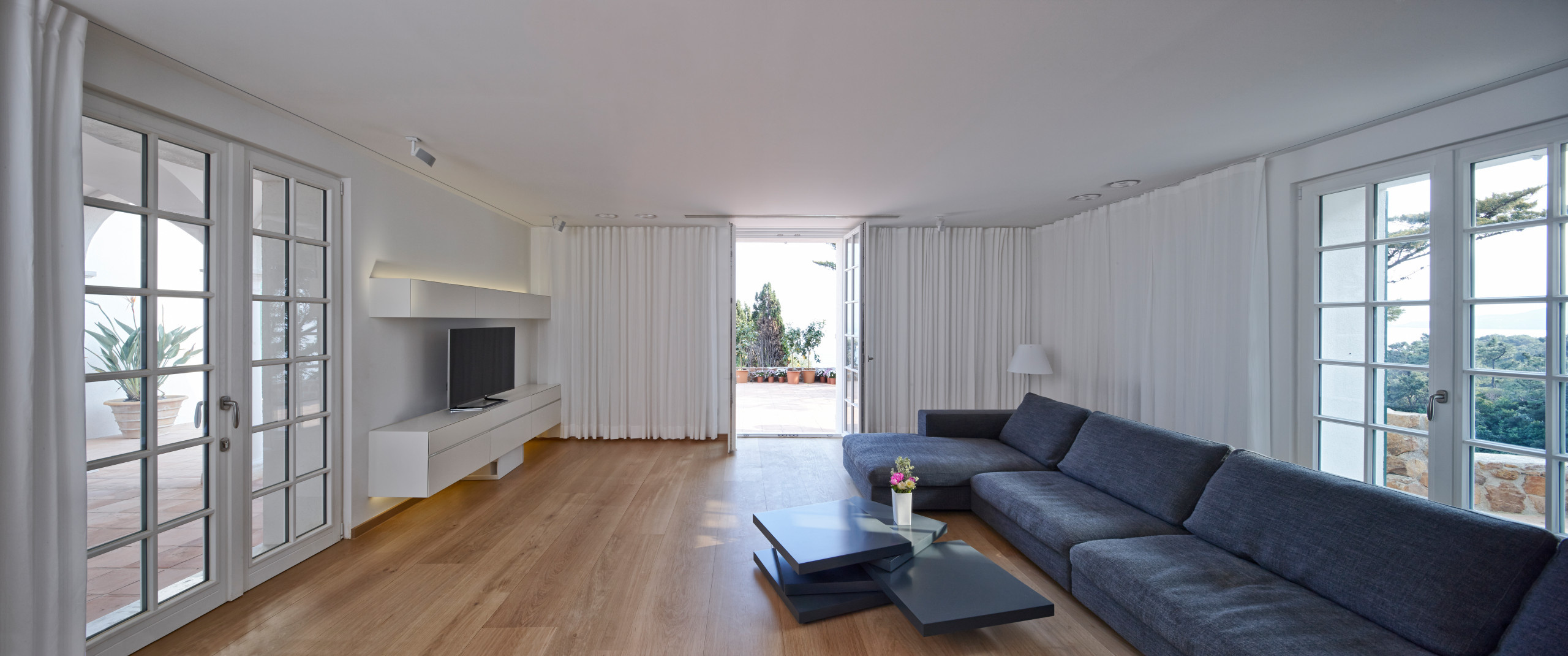 Архитектура: Вилла Барри Диркса на Лазурном берегу