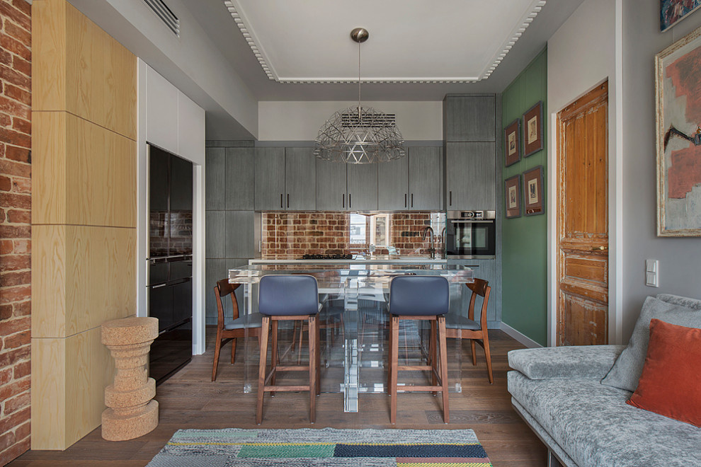 Houzz тур: Эклектичный лофт в «сталинке»