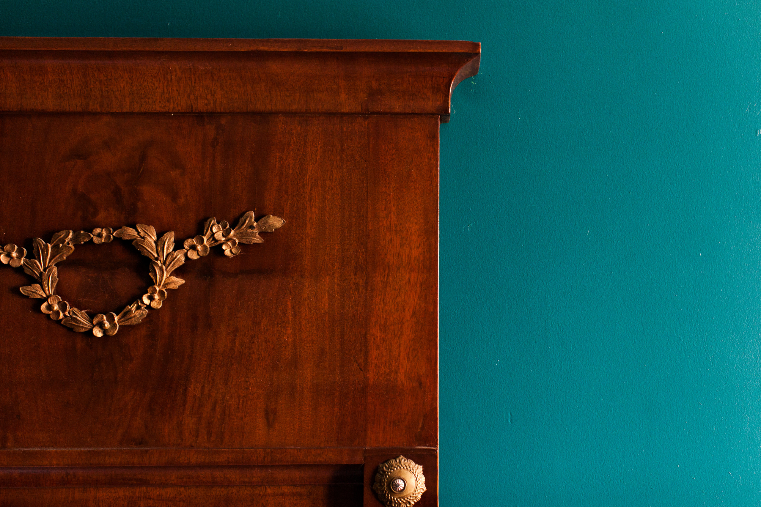 В гостях: Квартира культуролога с котами и антиквариатом