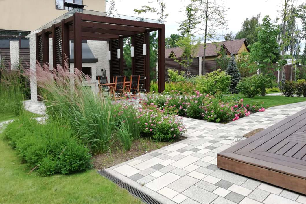 Проект недели: Беседка-барбекю под стеклянной крышей