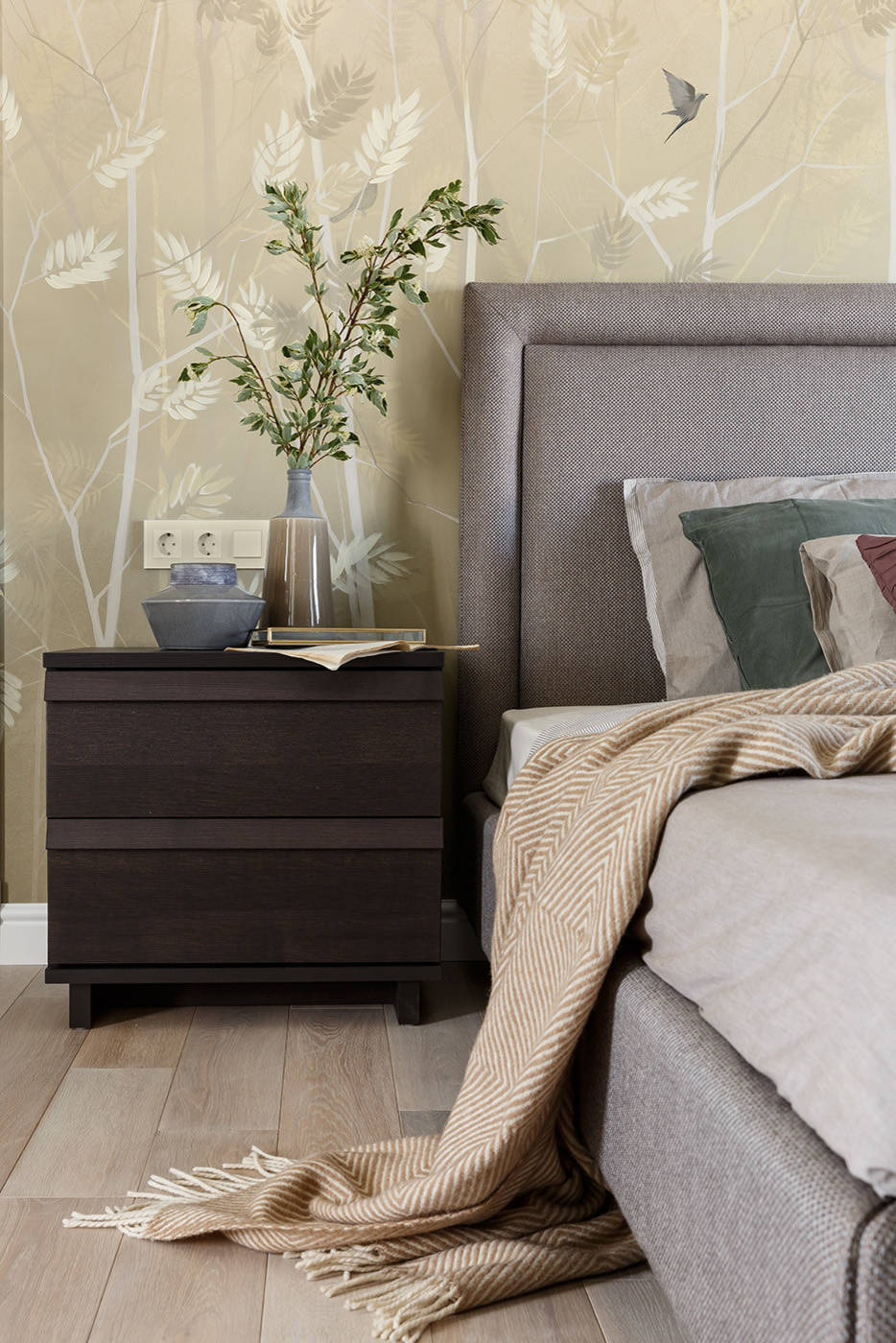 Houzz тур: Дом, где на стене «прорастают» деревья