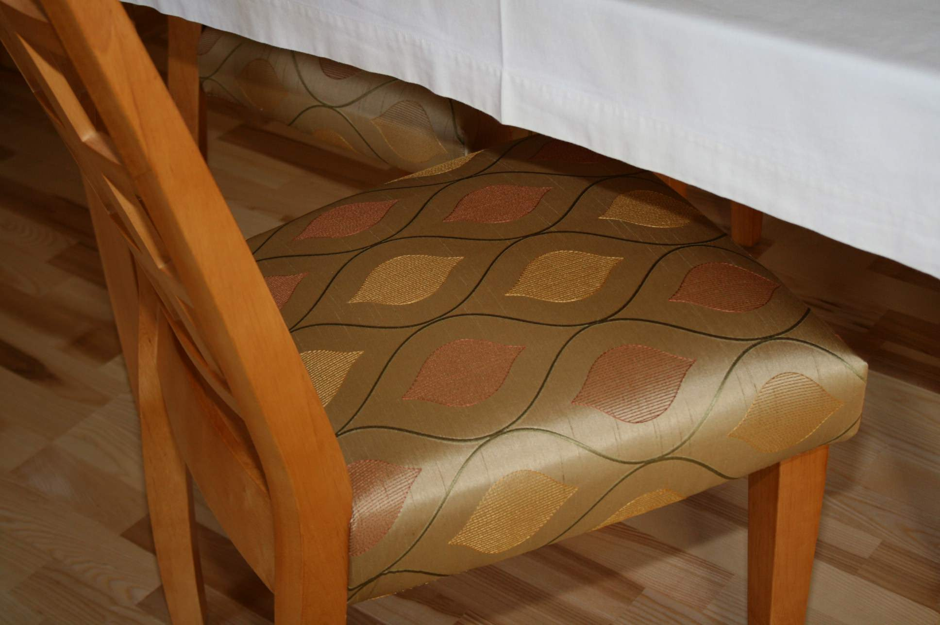 Текстиль: Что важно понимать про шелковую обивку