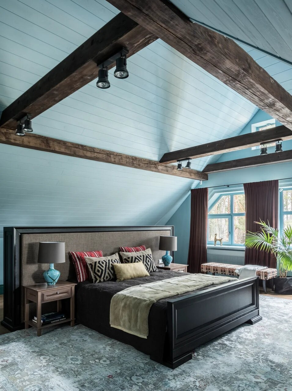 Houzz тур: Дом, в котором при перестройке подняли потолки