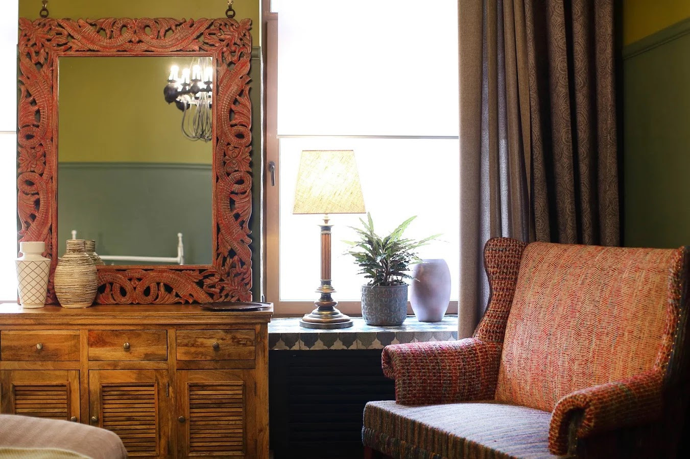 Houzz тур: Квартира с зелёной... лепниной