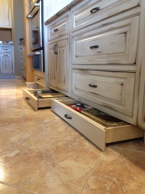 Цокольный ящик: Зачем он вам