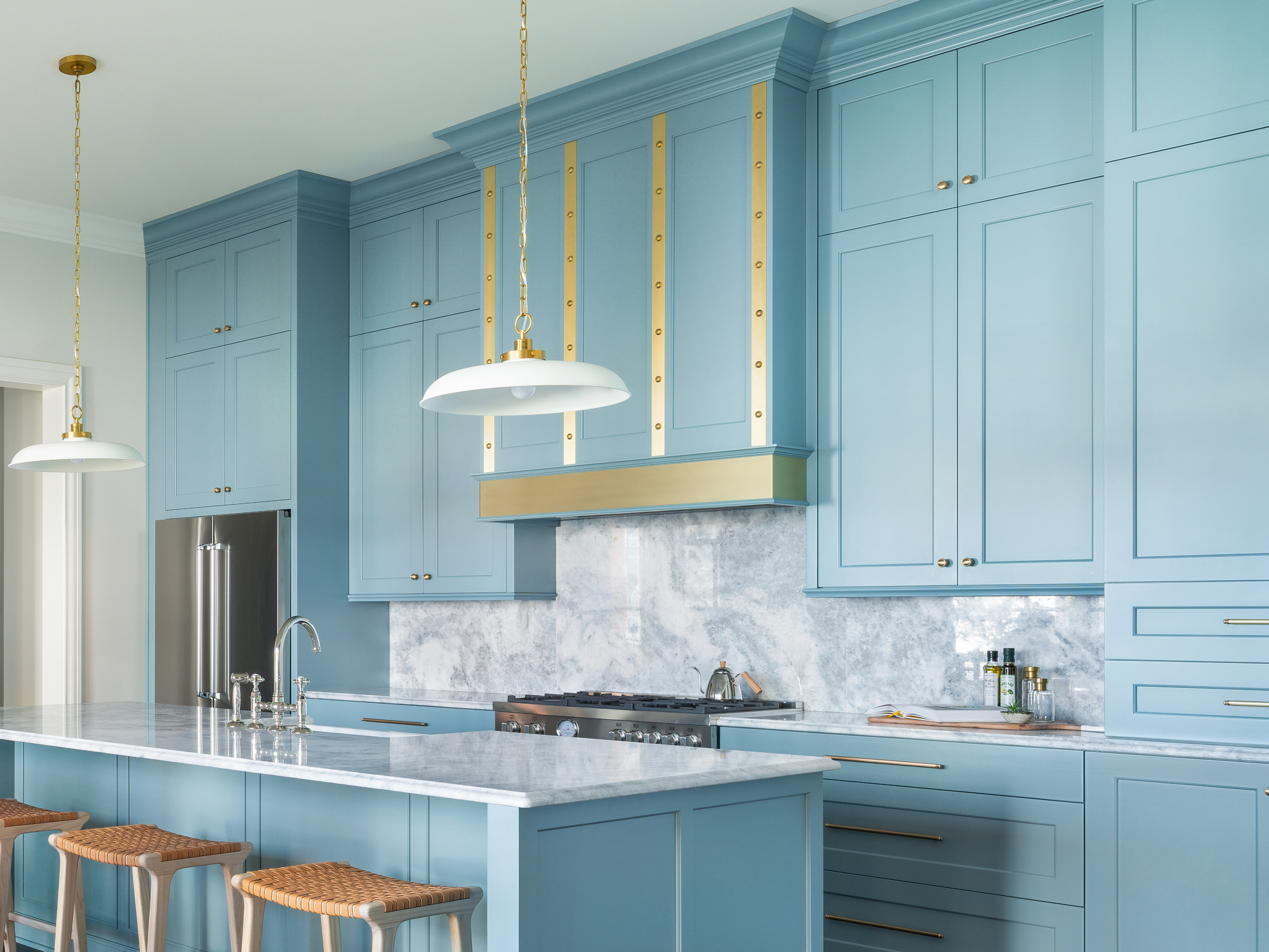 Как подобрать и с чем сочетать кухонный фартук