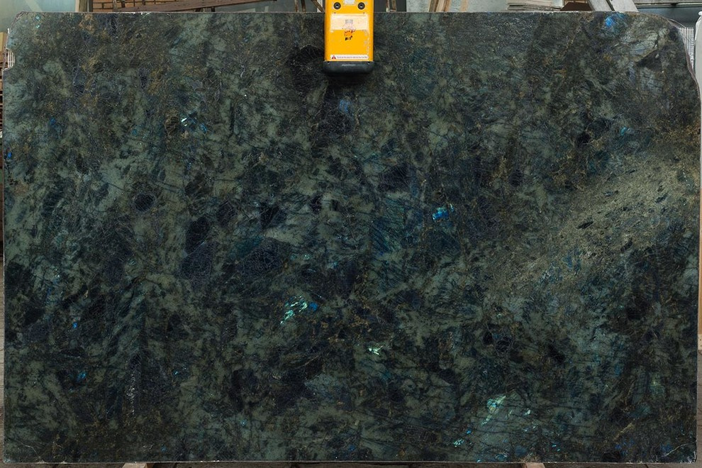 Виды гранита: Откуда родом камень модного голубого цвета