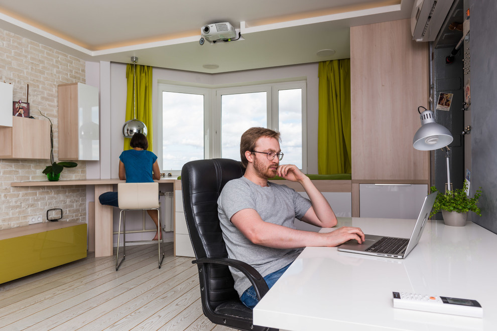 В гостях: Маленькая студия с роботом и полатями