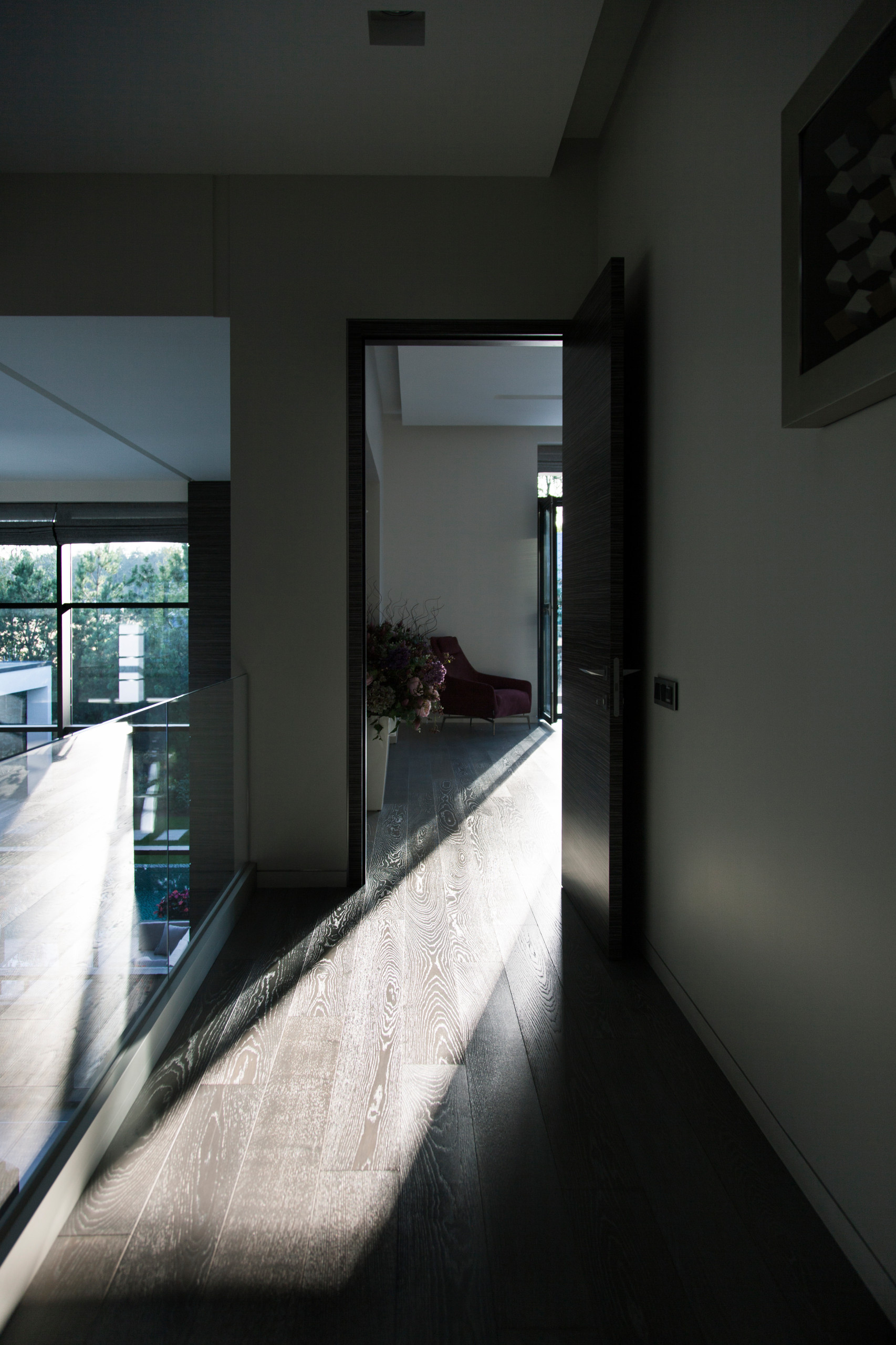 В гостях: Минимализм в Подмосковье, где сад интегрирован в дом