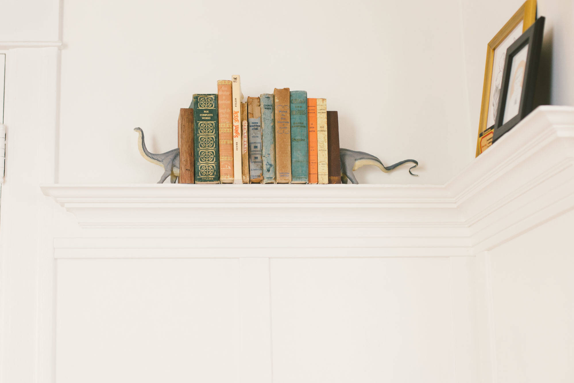 С миру по идее: Как удобно расставить книги в квартире?