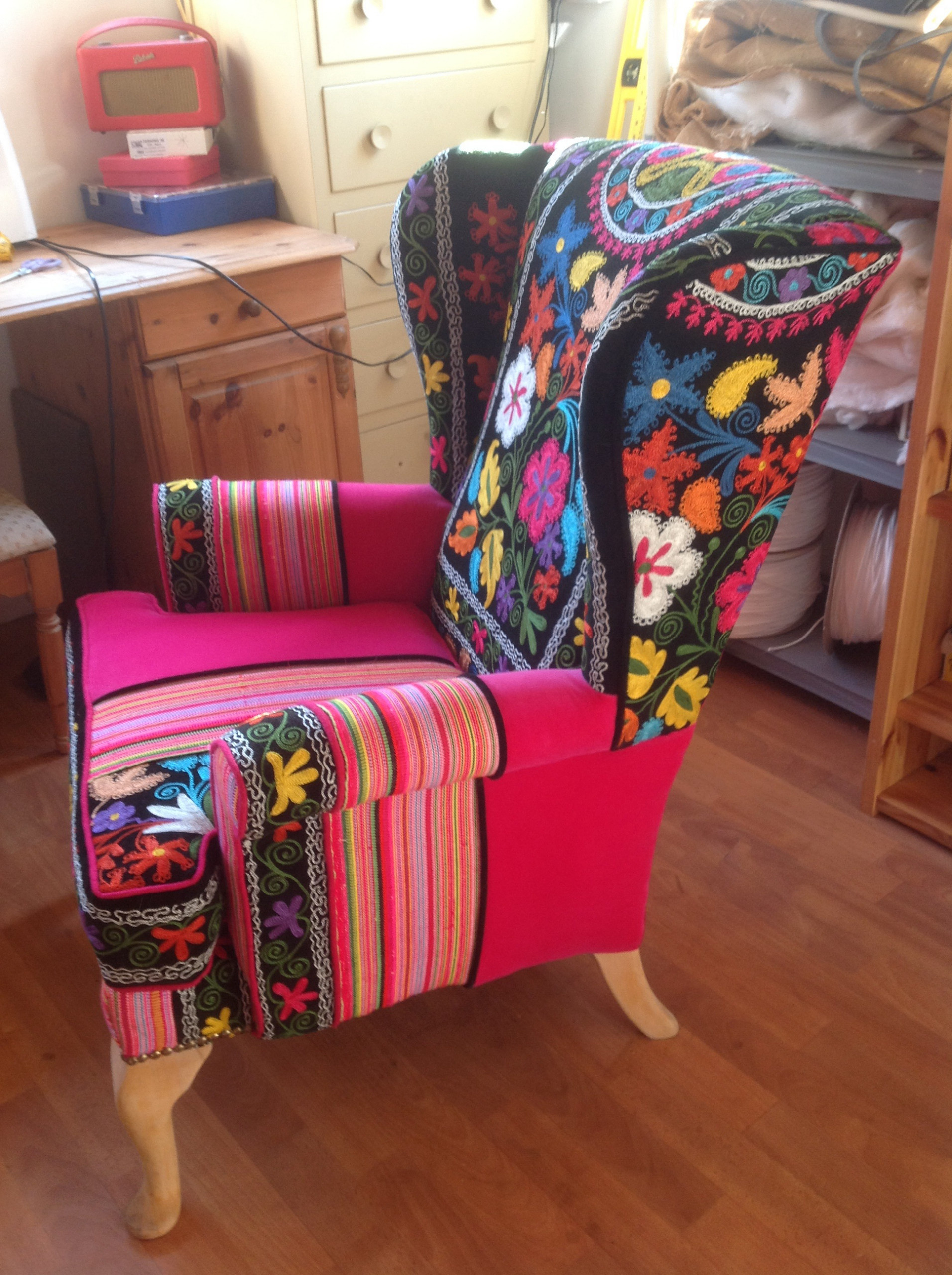 Честный обзор материалов: Как выбрать обивку для мягкой мебели