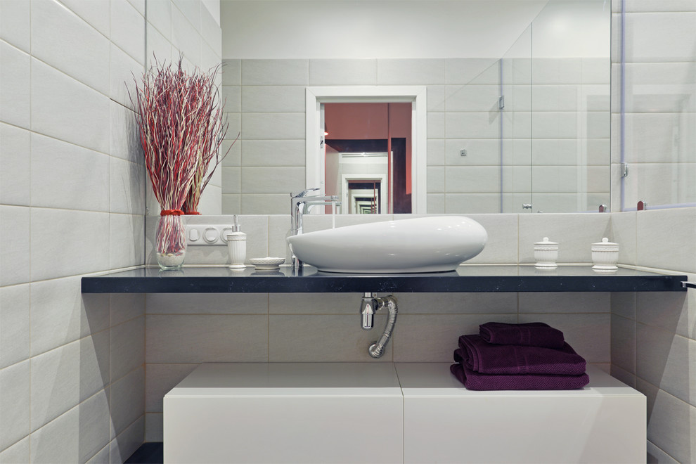 В гостях: Европейское искусство и колор-блокинг на Дубровке