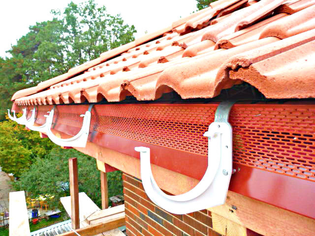 Хороший вопрос: Зачем нужна гидроизоляция кровли...