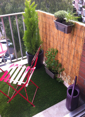 Живите проще: 23 лайфхака для крошечного балкона