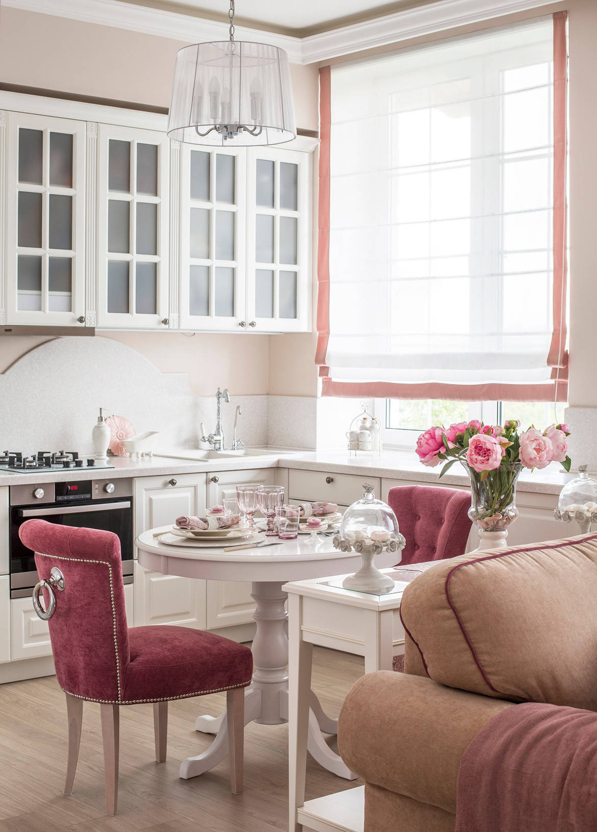 В гостях: Квартира в цветочных оттенках для молодой семьи