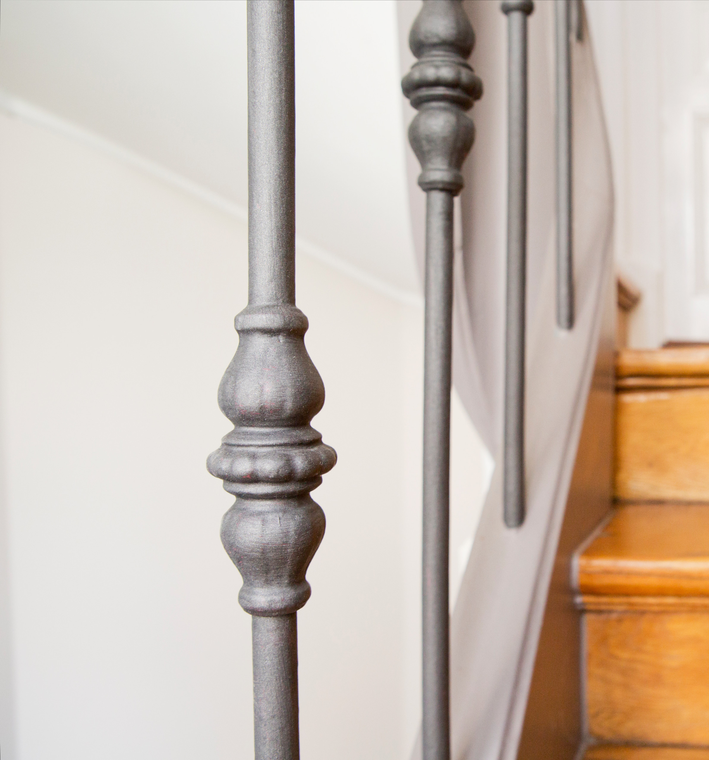 Как правильно: Сделать лестницу без намёка на «бандитский ампир»