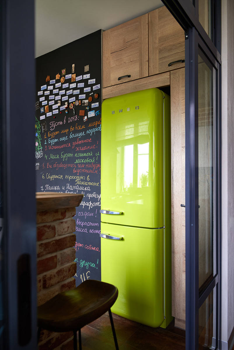 Как правильно: Подобрать технику для кухни по цвету