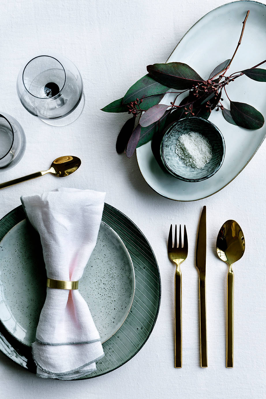 Делайте ставки: Какой цвет достоин стать цветом 2019 года